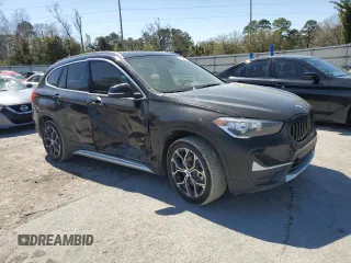 2022 BMW X1 sDrive28i with VIN WBXJG7C02N5V40225, listed as a Copart auction lot 47688195 with 42,430 mi miles and Salvage Title. Bid and sale history available at carsss.com. Image 4.