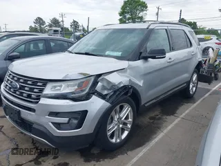 2016 Ford Explorer XLT with VIN 1FM5K7D86GGC98365, listed as a IAAI auction lot 42038692 with 155,552 mi miles. Bid and sale history available at carsss.com. Image 6.