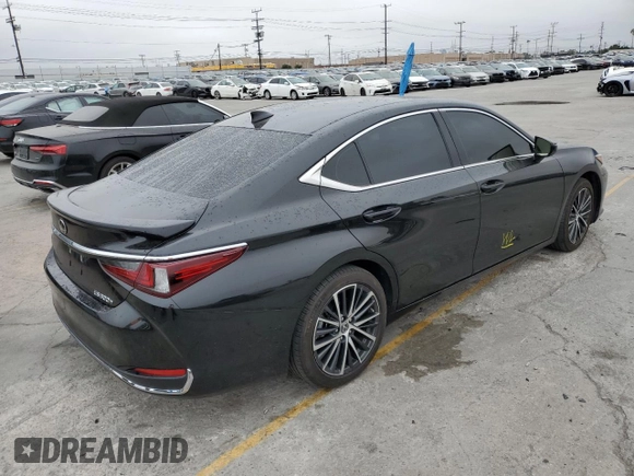 2024 Lexus ES 300h with VIN 58ADA1C17RU044547, listed as a Copart auction lot 58408345 with 39,568 mi miles and Salvage title. Bid and sale history available at DreamBid. Image 3.