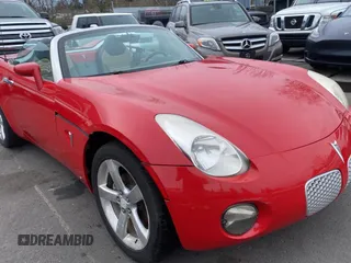 2007 Pontiac Solstice z VIN 1G2MB35B27Y121247, wystawiony jako Copart lot #50101415 z przebiegiem 62 633 mil mil oraz Szkoda całkowita • Salvage title. Historia ofert i sprzedaży dostępna na DreamBid. Obrazek 1.