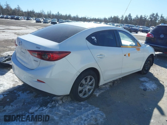 2015 Mazda 3 i SV with VIN JM1BM1T7XF1247024, listed as a IAAI auction lot 41688364 with 118,083 mi miles. Bid and sale history available at carsss.com. Image 4.