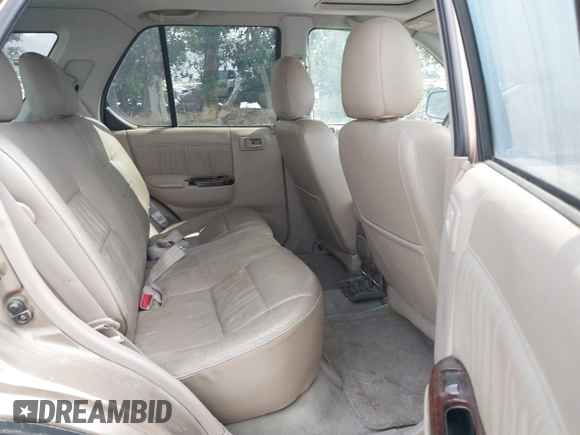 2000 Isuzu Rodeo with VIN 4S2DM58W3Y4328503, listed as a IAAI auction lot 42405198 with 190,328 mi miles and . Bid and sale history available at DreamBid. Image 8.