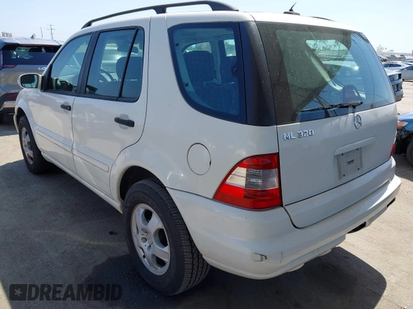 2002 Mercedes-Benz M 320/430/500 с VIN 4JGAB54EX2A370687, выставлен на аукционе IAAI как лот 42215662 с пробегом 147 096 миль миль и . История ставок и продаж доступна на DreamBid. Изображение 3.