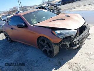 2013 Hyundai Genesis Coupe 2.0T Premium with VIN KMHHT6KD3DU080563, listed as a IAAI auction lot 41803798 with 173,692 mi miles. Bid and sale history available at carsss.com. Image 1.