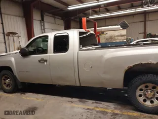 2011 Chevrolet Silverado 1500 Work Truck with VIN 1GCRKPE09BZ234204, listed as a IAAI auction lot 41598748 with 193,483 mi miles. Bid and sale history available at carsss.com. Image 15.