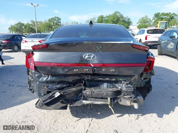 2020 Hyundai Sonata SE with VIN 5NPEG4JA0LH053904, listed as a IAAI auction lot 41908490 with 40,395 mi miles. Bid and sale history available at carsss.com. Image 17.