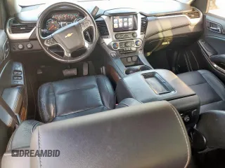2016 Chevrolet Suburban LT z VIN 1GNSKHKC5GR217078, wystawiony jako Copart lot #61842825 z przebiegiem 221 198 mil mil oraz Czysty tytuł • Clean title. Historia ofert i sprzedaży dostępna na DreamBid. Obrazek 8.