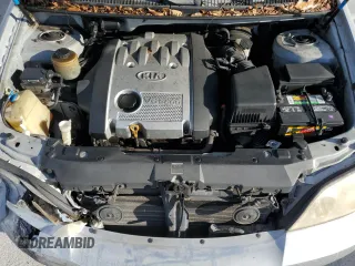 2005 Kia Sedona LX with VIN KNDUP132356769452, listed as a Copart auction lot 82835494 with 93,845 mi miles and Salvage Title. Bid and sale history available at carsss.com. Image 12.