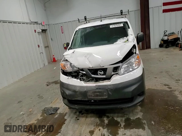 2018 Nissan NV200 S with VIN 3N6CM0KN4JK695732, listed as a Copart auction lot 41628465 with 124,277 mi miles and Salvage title. Bid and sale history available at DreamBid. Image 12.