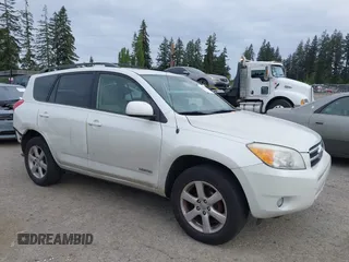 2008 Toyota RAV4 Ltd with VIN JTMBD31V885167715, listed as a IAAI auction lot 42160981 with 186,171 mi miles. Bid and sale history available at carsss.com. Image 1.