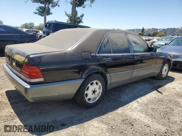 1992 Mercedes-Benz S 320 z VIN WDBGA32E5NA018970, wystawiony jako Copart lot #62782204 z przebiegiem 135 854 mil mil oraz Czysty tytuł • Clean title. Historia ofert i sprzedaży dostępna na DreamBid. Obrazek 3.