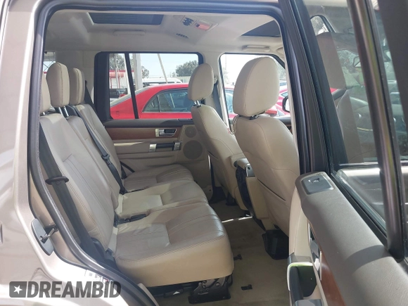 2016 Land Rover LR4 HSE with VIN SALAG2V67GA794744, listed as a IAAI auction lot 41702179 with 127,765 mi miles and . Bid and sale history available at DreamBid. Image 8.