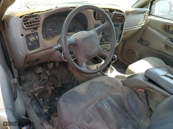 2003 Chevrolet S-10 LS with VIN 1GCCS19X038180860, listed as a Copart auction lot 53040135 with 285,083 mi miles and Salvage Title. Bid and sale history available at carsss.com. Image 8.