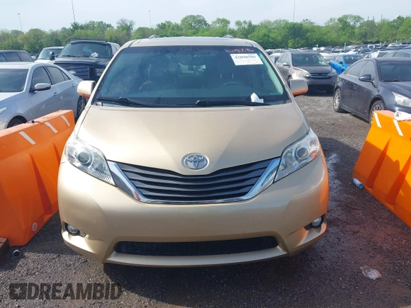 2013 Toyota Sienna XLE AAS with VIN 5TDYK3DC5DS331291, listed as a IAAI auction lot 42090586 with 176,711 mi miles and . Bid and sale history available at carsss.com. Image 12.