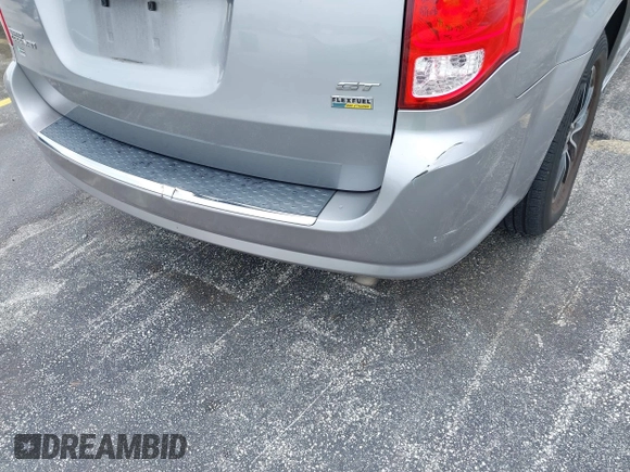 2017 Dodge Grand Caravan GT with VIN 2C4RDGEG7HR807515, listed as a IAAI auction lot 42253888 with 141,969 mi miles and . Bid and sale history available at DreamBid. Image 17.