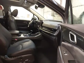 2025 Kia Carnival SX with VIN KNDNE5K33S6467800, listed as a IAAI auction lot 41624780 with 4,456 mi miles and . Bid and sale history available at DreamBid. Image 5.
