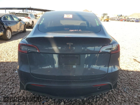 2022 Tesla Model Y Long Range z VIN 7SAYGDEE3NF543705, wystawiony jako Copart lot #50244955 z przebiegiem 59 063 mil mil oraz Szkody całkowita. Historia ofert i sprzedaży dostępna na DreamBid. Obrazek 6.