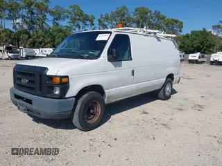 2012 Ford Econoline Cargo Commercial z VIN 1FTNE2EL5CDB10478, wystawiony jako IAAI lot #41861431 z przebiegiem 165 546 mil mil oraz . Historia ofert i sprzedaży dostępna na DreamBid. Obrazek 2.