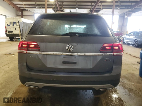 2018 Volkswagen Atlas SE with VIN 1V2KR2CA9JC571127, listed as a Copart auction lot 58188885 with 106,745 mi miles and Salvage title. Bid and sale history available at DreamBid. Image 6.