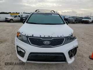 2012 Kia Sorento SX with VIN 5XYKW4A21CG303835, listed as a Copart auction lot 48239835 with 335,934 mi miles and Salvage Title. Bid and sale history available at carsss.com. Image 5.