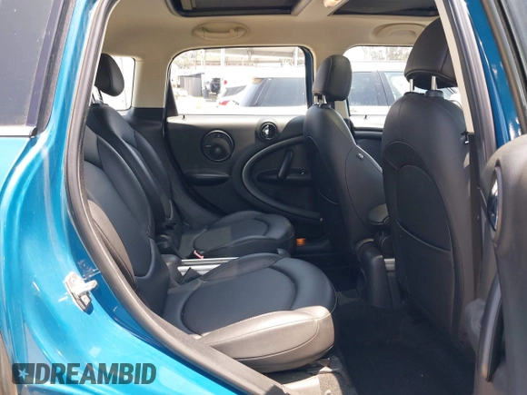 2011 MINI Countryman S z VIN WMWZC3C54BWL80271, wystawiony jako IAAI lot #42382785 z przebiegiem 121 939 mil mil oraz . Historia ofert i sprzedaży dostępna na DreamBid. Obrazek 8.