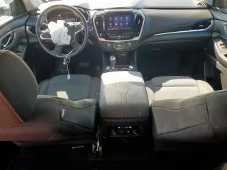 2020 Chevrolet Traverse LT Cloth with VIN 1GNERGKW3LJ116935, listed as a Copart auction lot 47106525 with 34,774 mi miles and Salvage Title. Bid and sale history available at carsss.com. Image 8.