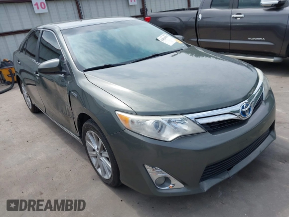2012 Toyota Camry XLE z VIN 4T1BD1FKXCU034435, wystawiony jako IAAI lot #42024179 z przebiegiem 183 534 mil mil oraz . Historia ofert i sprzedaży dostępna na DreamBid. Obrazek 1.