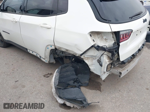 2020 Jeep Compass Latitude z VIN 3C4NJCBB3LT211543, wystawiony jako IAAI lot #42130702 z przebiegiem 70 227 mil mil oraz . Historia ofert i sprzedaży dostępna na DreamBid. Obrazek 18.