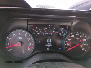 2017 Chevrolet Camaro 2LT z VIN 1G1FC1RS4H0110131, wystawiony jako Copart lot #52154175 z przebiegiem 95 384 mil mil oraz Szkoda całkowita • Salvage title. Historia ofert i sprzedaży dostępna na DreamBid. Obrazek 9.