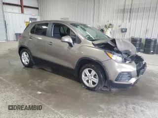 2020 Chevrolet Trax LS with VIN KL7CJKSB7LB334634, listed as a Copart auction lot 47757925 with 0 mi miles and Salvage Title. Bid and sale history available at carsss.com. Image 4.