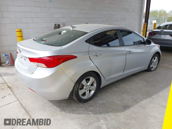 2013 Hyundai Elantra GLS с VIN KMHDH4AE5DU859669, выставлен на аукционе IAAI как лот 41980311 с пробегом 121 595 миль миль и . История ставок и продаж доступна на DreamBid. Изображение 4.