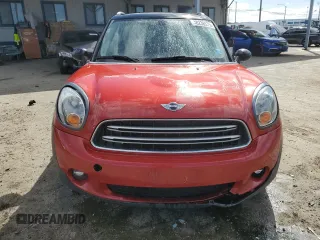 2015 MINI Countryman with VIN WMWZB3C58FWR44187, listed as a Copart auction lot 48236575 with 84,791 mi miles and Salvage Title. Bid and sale history available at DreamBid. Image 5.