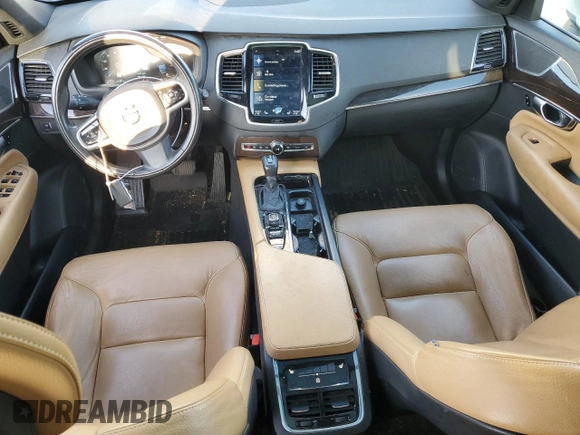 2018 Volvo XC90 Momentum with VIN YV4A22PK5J1375683, listed as a Copart auction lot 51407415 with 71,683 mi miles and Salvage Title. Bid and sale history available at DreamBid. Image 8.