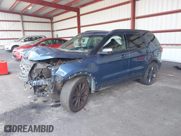 2018 Ford Explorer XLT z VIN 1FM5K8D81JGA62283, wystawiony jako IAAI lot #39962420 z przebiegiem 132 222 mil mil oraz . Historia ofert i sprzedaży dostępna na DreamBid. Obrazek 2.