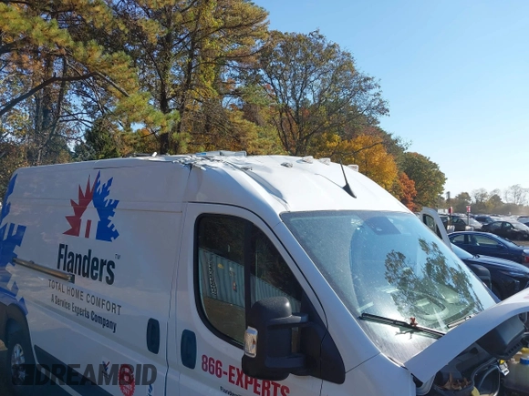 2024 Ram ProMaster Cargo Tradesman with VIN 3C6LRVDG6RE125555, listed as a IAAI auction lot 40639262 with 18 mi miles and . Bid and sale history available at DreamBid. Image 6.