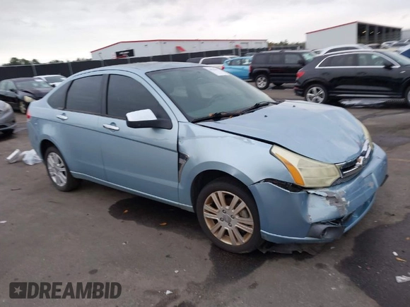 2008 Ford Focus SE with VIN 1FAHP35N78W270569, listed as a IAAI auction lot 38518647 with 173,674 mi miles. Bid and sale history available at carsss.com. Image 1.
