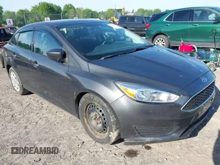 2018 Ford Focus SE z VIN 1FADP3F20JL254076, wystawiony jako IAAI lot #42334059 z przebiegiem 71 324 mil mil oraz . Historia ofert i sprzedaży dostępna na DreamBid. Obrazek 1.