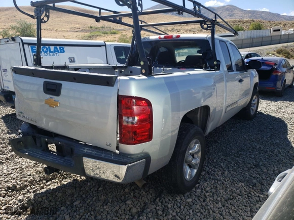 2011 Chevrolet Silverado 1500 LS with VIN 1GCRCREA9BZ306830, listed as a Copart auction lot 71315584 with 0 mi miles and Salvage Title. Bid and sale history available at carsss.com. Image 3.