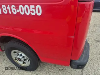 2014 GMC Savana z VIN 1GTZ7TBA0E1189342, wystawiony jako IAAI lot #42396776 z przebiegiem 130 841 mil mil oraz . Historia ofert i sprzedaży dostępna na DreamBid. Obrazek 23.