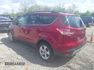 2016 Ford Escape SE with VIN 1FMCU0GXXGUB13165, listed as a IAAI auction lot 42094170 with 156,187 mi miles and . Bid and sale history available at carsss.com. Image 3.