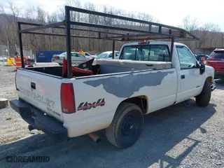 1995 Chevrolet C/K 1500 with VIN 1GCEK14Z6SZ123069, listed as a IAAI auction lot 41900593 with 130,244 mi miles. Bid and sale history available at carsss.com. Image 4.