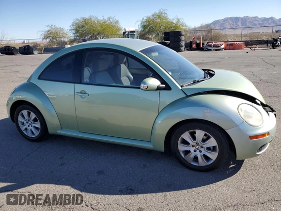 2009 Volkswagen New Beetle Coupe S with VIN 3VWPW31C79M517567, listed as a Copart auction lot 79142004 with 120,270 mi miles and Salvage Title. Bid and sale history available at carsss.com. Image 4.