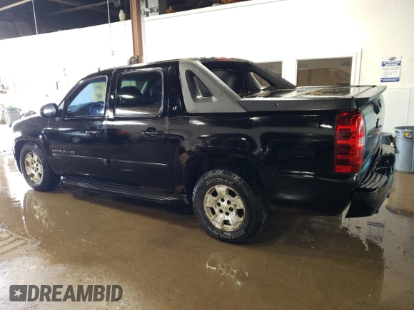 2008 Chevrolet Avalanche LTZ with VIN 3GNFK12398G110397, listed as a Copart auction lot 61270475 with 170,262 mi miles and Clean title. Bid and sale history available at DreamBid. Image 2.
