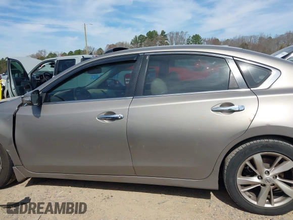 2014 Nissan Altima SV with VIN 1N4AL3AP5EC328776, listed as a IAAI auction lot 41835169 with 182,753 mi miles and . Bid and sale history available at DreamBid. Image 14.