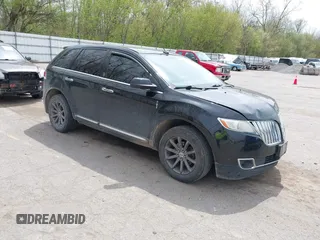 2011 Lincoln MKX z VIN 2LMDJ8JKXBBJ25280, wystawiony jako IAAI lot #42108397 z przebiegiem 156 209 mil mil oraz . Historia ofert i sprzedaży dostępna na DreamBid. Obrazek 1.