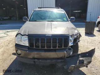 2005 Jeep Grand Cherokee Laredo with VIN 1J4HS48N05C727062, listed as a Copart auction lot 49236085 with 0 mi miles and Salvage Title. Bid and sale history available at carsss.com. Image 5.