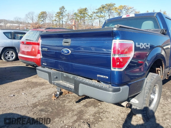 2011 Ford F-150 XL with VIN 1FTFW1EF9BFD05864, listed as a IAAI auction lot 41415000 with 999,999 mi miles. Bid and sale history available at carsss.com. Image 15.