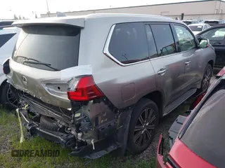 2021 Lexus LX 570 z VIN JTJDY7AX9M4335171, wystawiony jako IAAI lot #41754348 z przebiegiem 32 119 mil mil oraz . Historia ofert i sprzedaży dostępna na DreamBid. Obrazek 4.