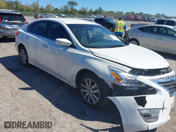 2014 Nissan Altima 2.5 S with VIN 1N4AL3AP6EN365081, listed as a IAAI auction lot 41770478 with 188,852 mi miles. Bid and sale history available at carsss.com. Image 1.