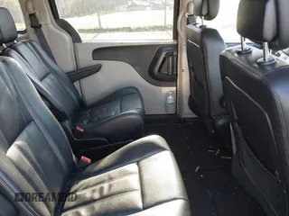 2014 Chrysler Town & Country Touring with VIN 2C4RC1BG1ER453684, listed as a IAAI auction lot 42111596 with 115,572 mi miles. Bid and sale history available at carsss.com. Image 8.
